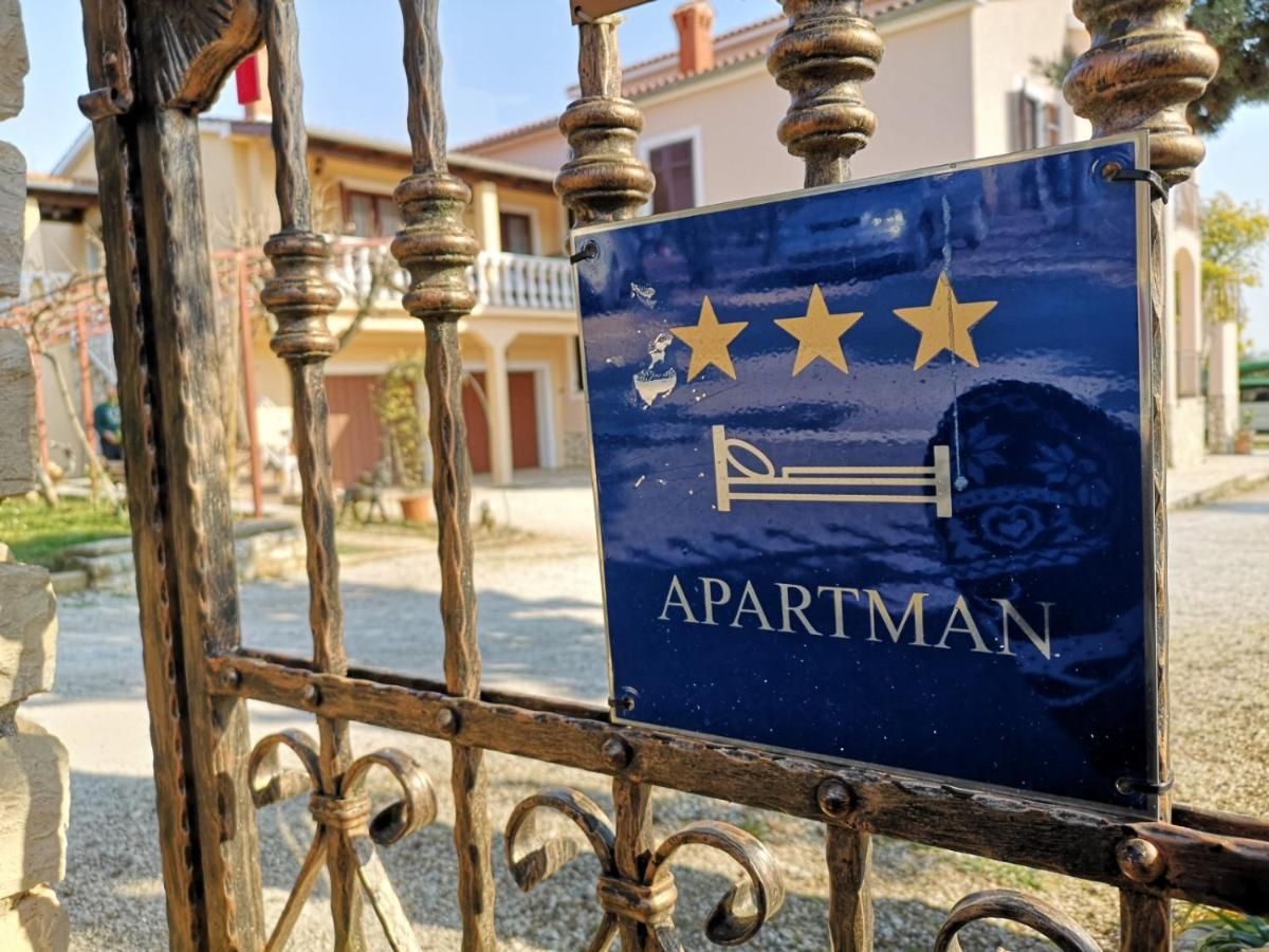 Apartment Poesia Poreč Eksteriør bilde